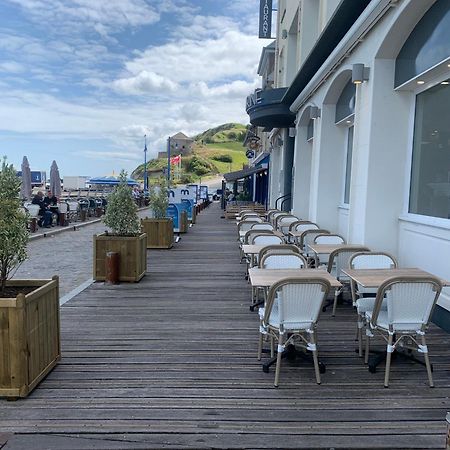 Le Grand Hotel De La Marine "Face A La Mer" Port-en-Bessin-Huppain Exterior photo